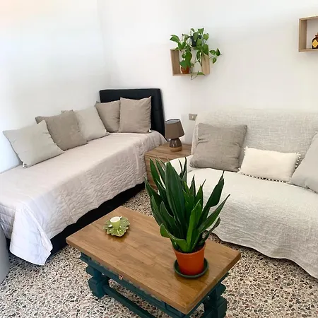 In By The Waterfront *